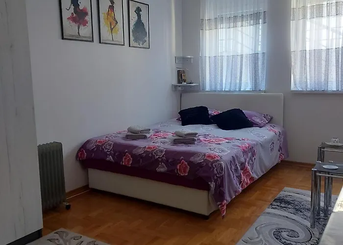 Διαμέρισμα Bb4