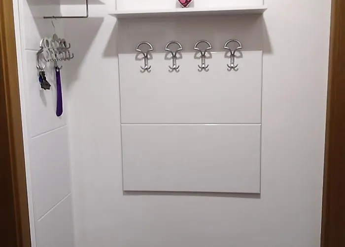 Διαμέρισμα Bb4 *